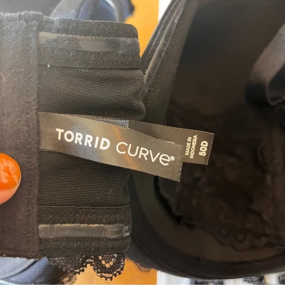 TORRID Curve Bombshell Everyday Strapless Convertible underwire Bra 50D - Picture 2 of 7